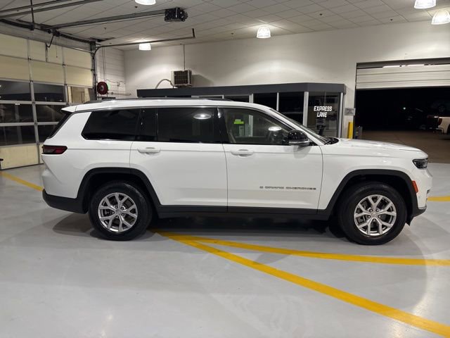 Used 2022 Jeep Grand Cherokee L Limited w/ Luxury Tech Group II image 7