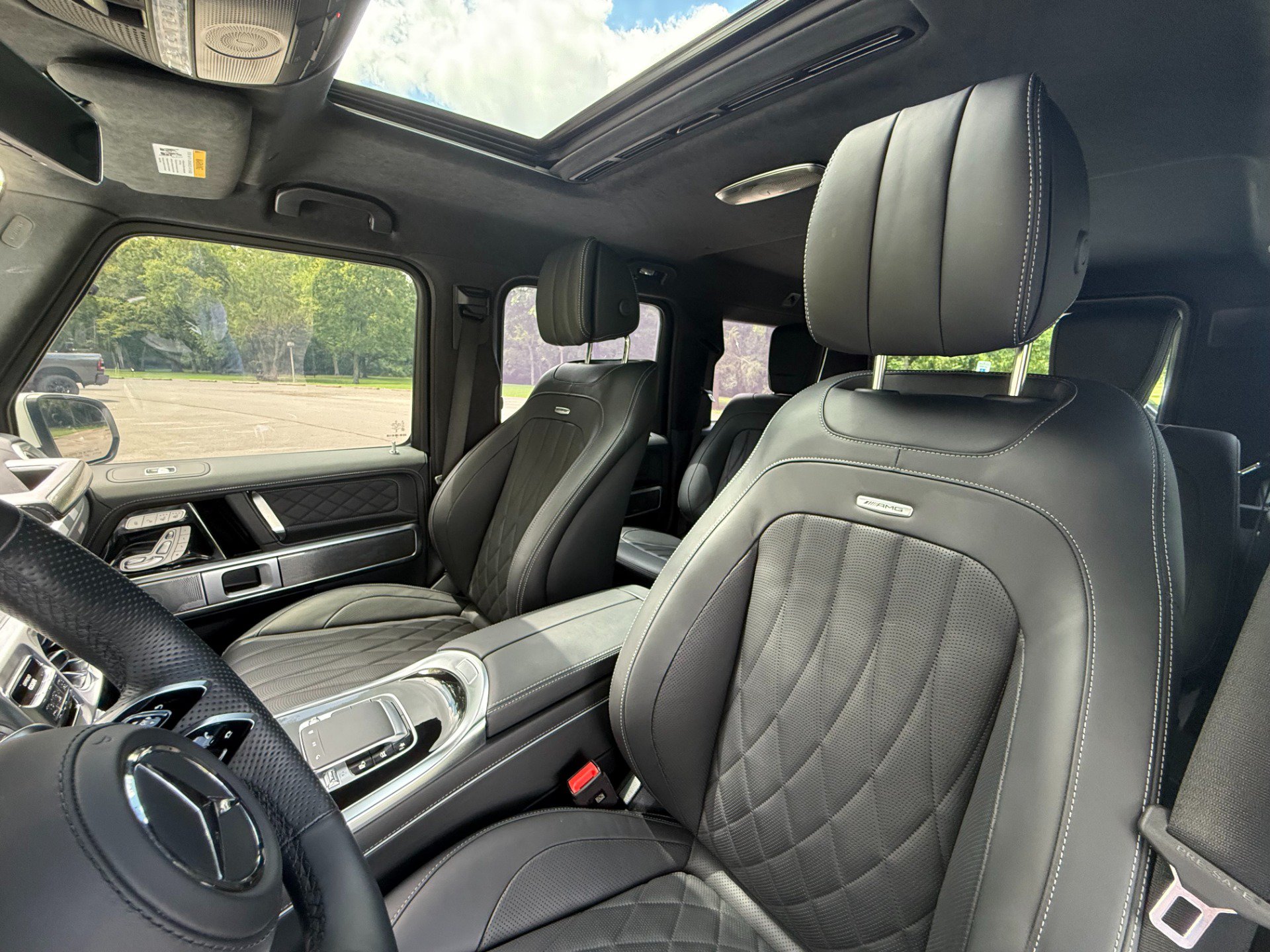 Used 2025 Mercedes-Benz G 63 AMG 4MATIC image 11