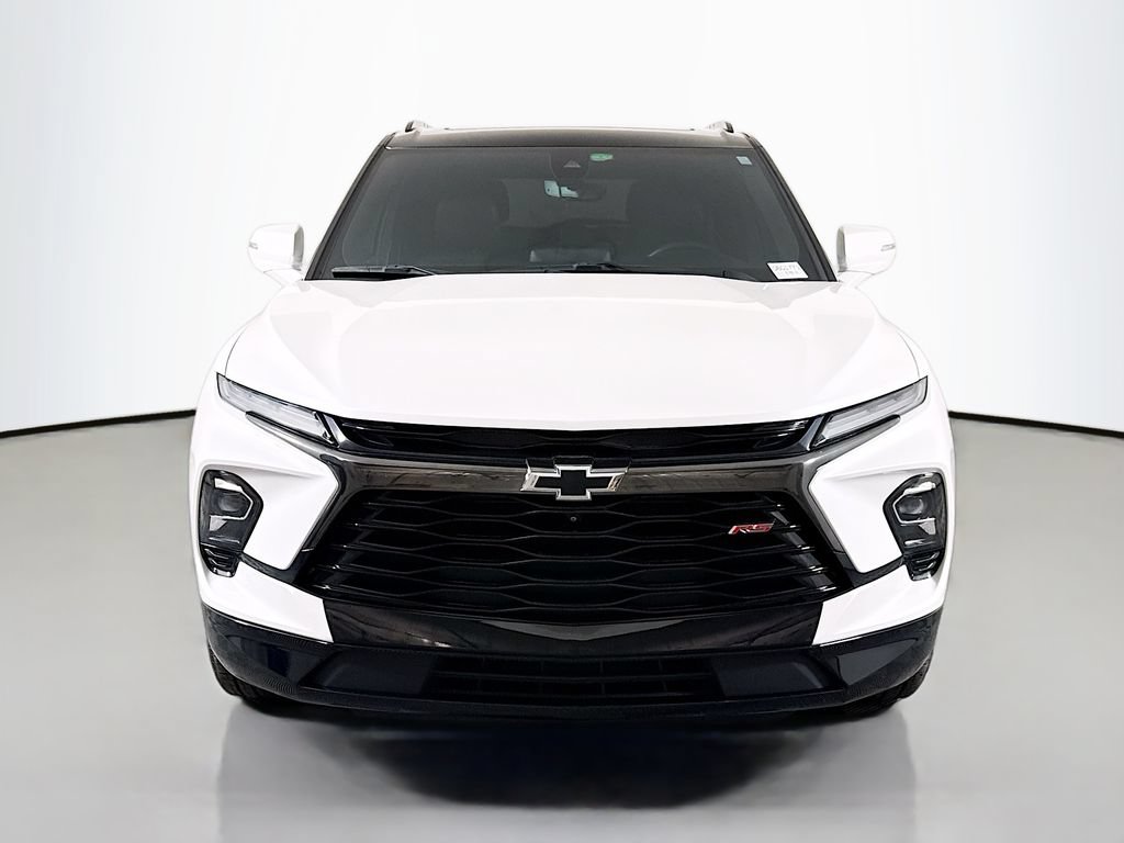 Used 2024 Chevrolet Blazer RS w/ Driver Confidence II Package FWD image 2