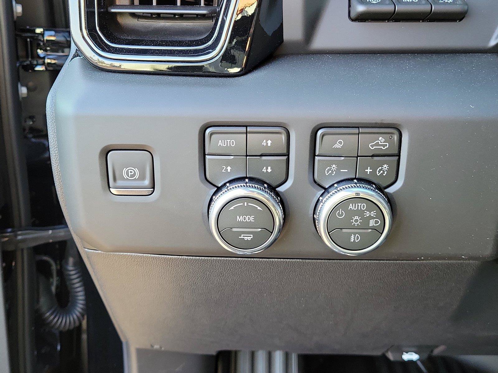 New 2026 GMC Sierra 2500 AT4 w/ AT4 Premium Plus Package AWD/4WD image 20
