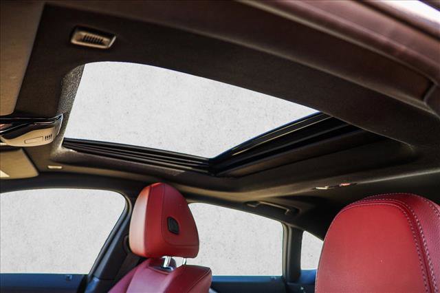 Used 2023 BMW i4 eDrive35 image 11