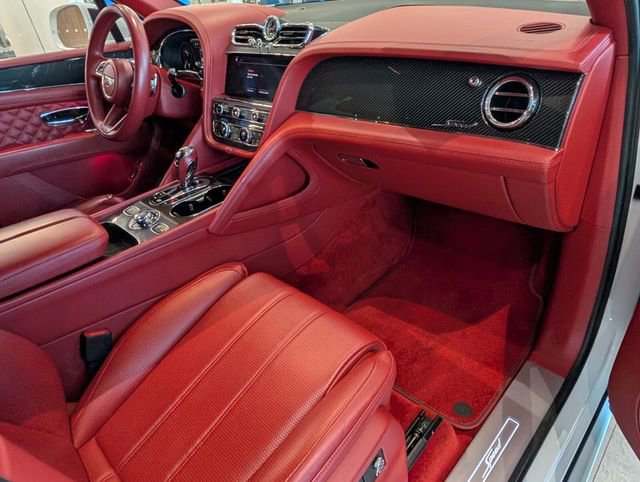 Used 2022 Bentley Bentayga Speed image 15