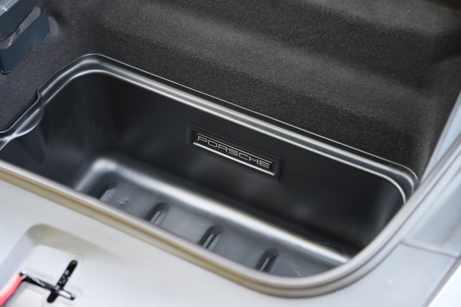 Used 2025 Porsche 911 Carrera w/ Premium Package RWD image 59