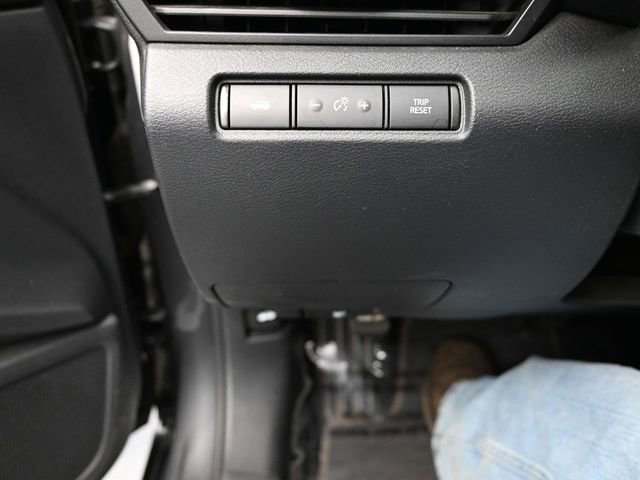 Used 2025 Nissan Altima 2.5 SR image 14