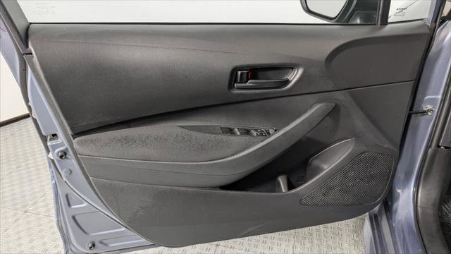 Used 2022 Toyota Corolla LE image 13