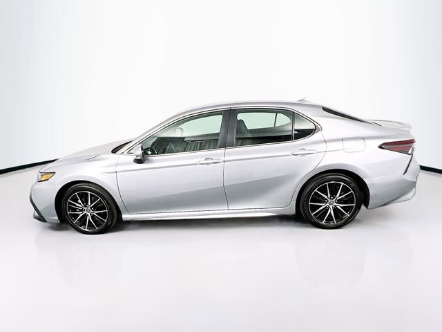Used 2023 Toyota Camry SE w/ Protection Package (Q2) (TMS) image 4