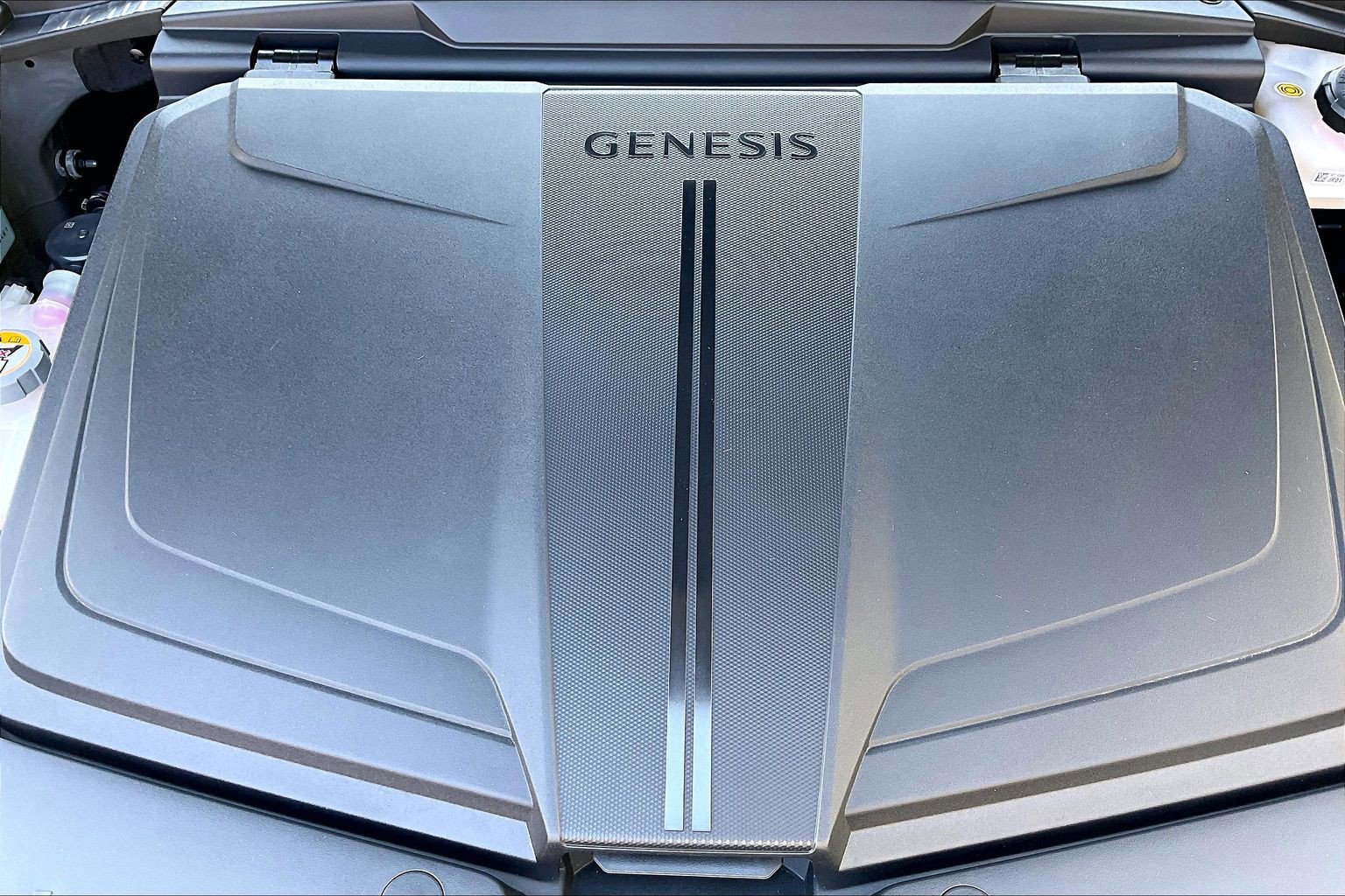 Used 2023 Genesis GV60 Advanced AWD/4WD image 32