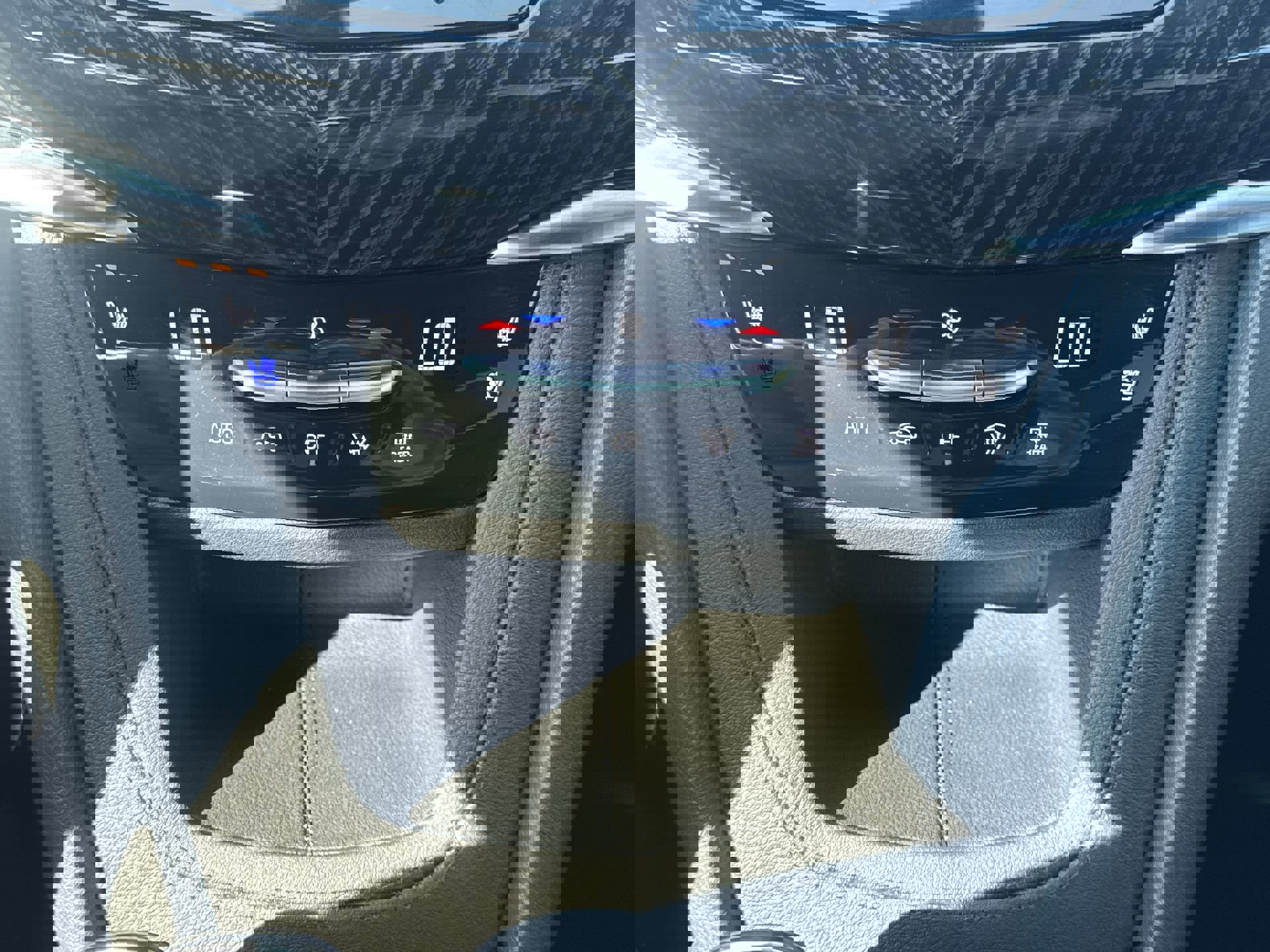 Certified 2025 Cadillac XT6 Premium Luxury image 19