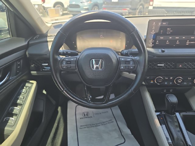 Used 2023 Honda Accord EX-L image 10
