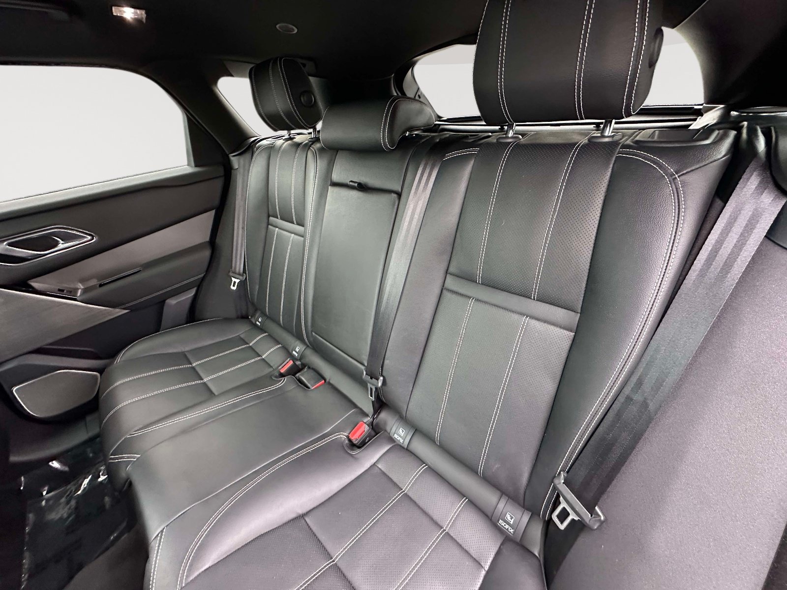 Used 2022 Land Rover Range Rover Velar S AWD/4WD image 32