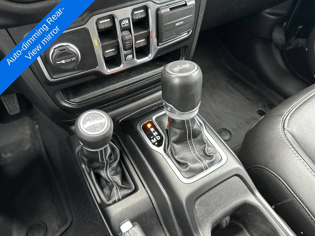 Used 2023 Jeep Wrangler Unlimited Sahara w/ Cold Weather Group AWD/4WD image 29