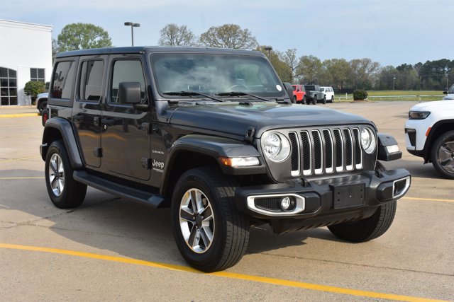Used 2020 Jeep Wrangler Unlimited Sahara image 3