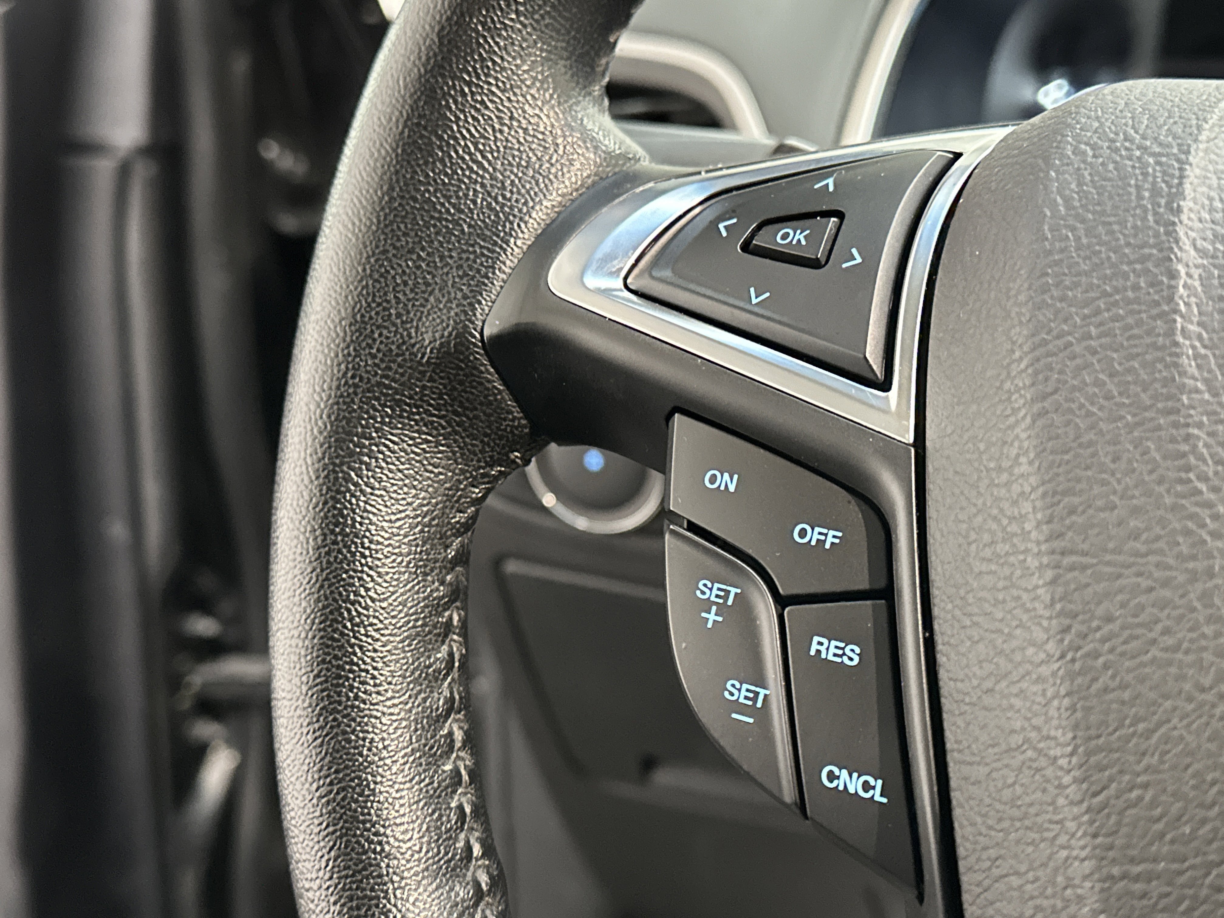 Used 2019 Ford Edge SEL w/ Equipment Group 201A image 27