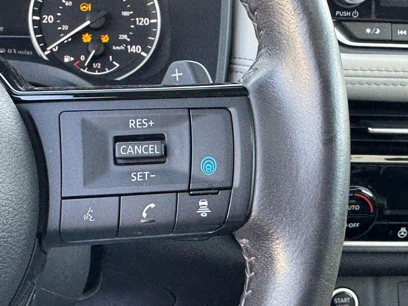 Used 2023 Nissan Rogue SV w/ SV Premium Package image 19