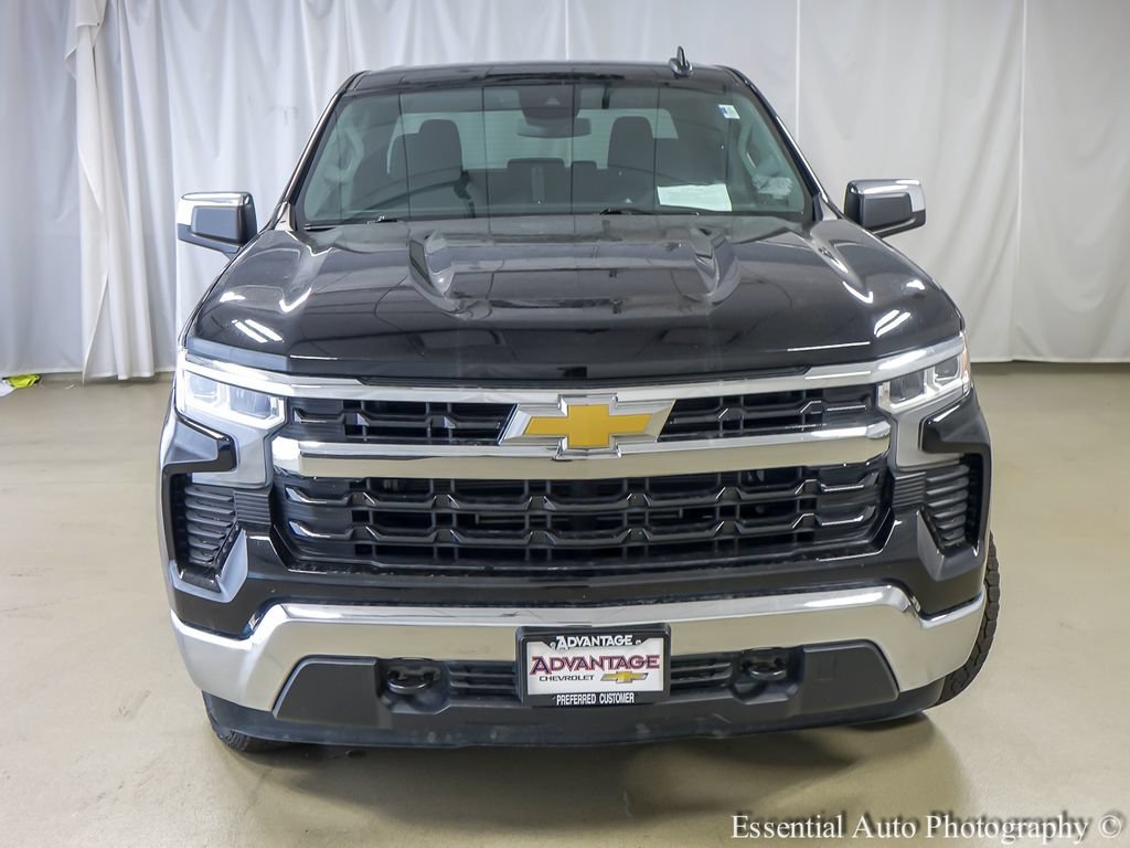 Used 2024 Chevrolet Silverado 1500 LT AWD/4WD image 5