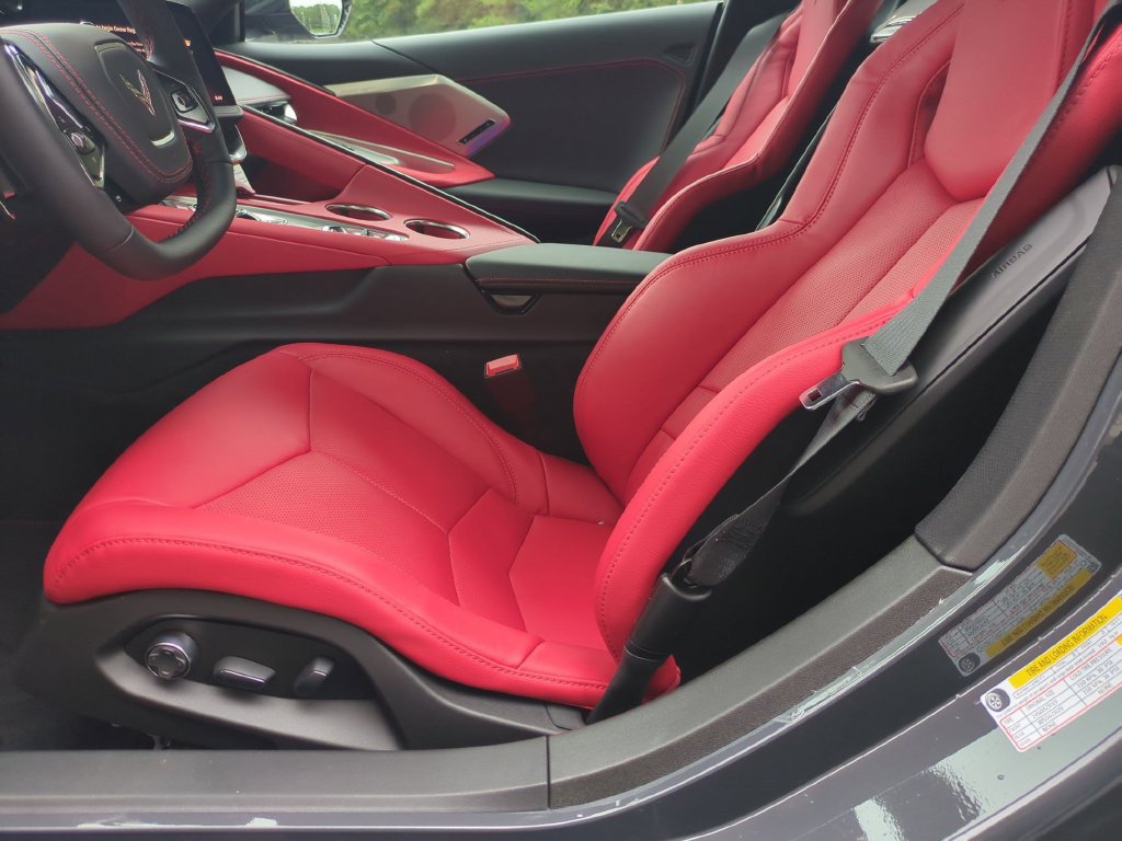 New 2027 Chevrolet Corvette Stingray Coupe w/ 2LT RWD image 17