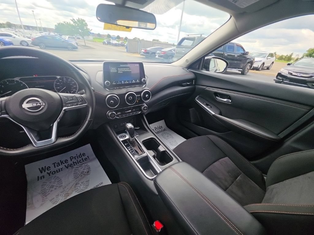 Used 2025 Nissan Sentra SR FWD image 28