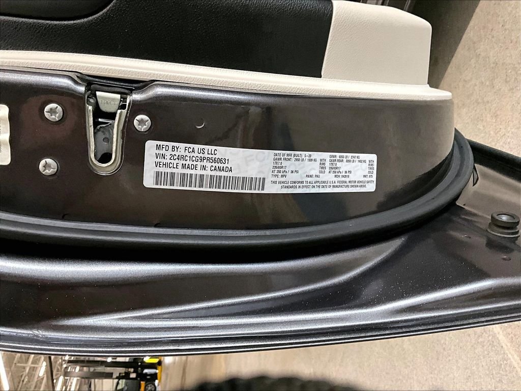 Used 2023 Chrysler Voyager LX FWD image 34
