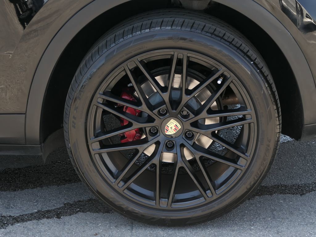Used 2019 Porsche Cayenne w/ Premium Package AWD/4WD image 10