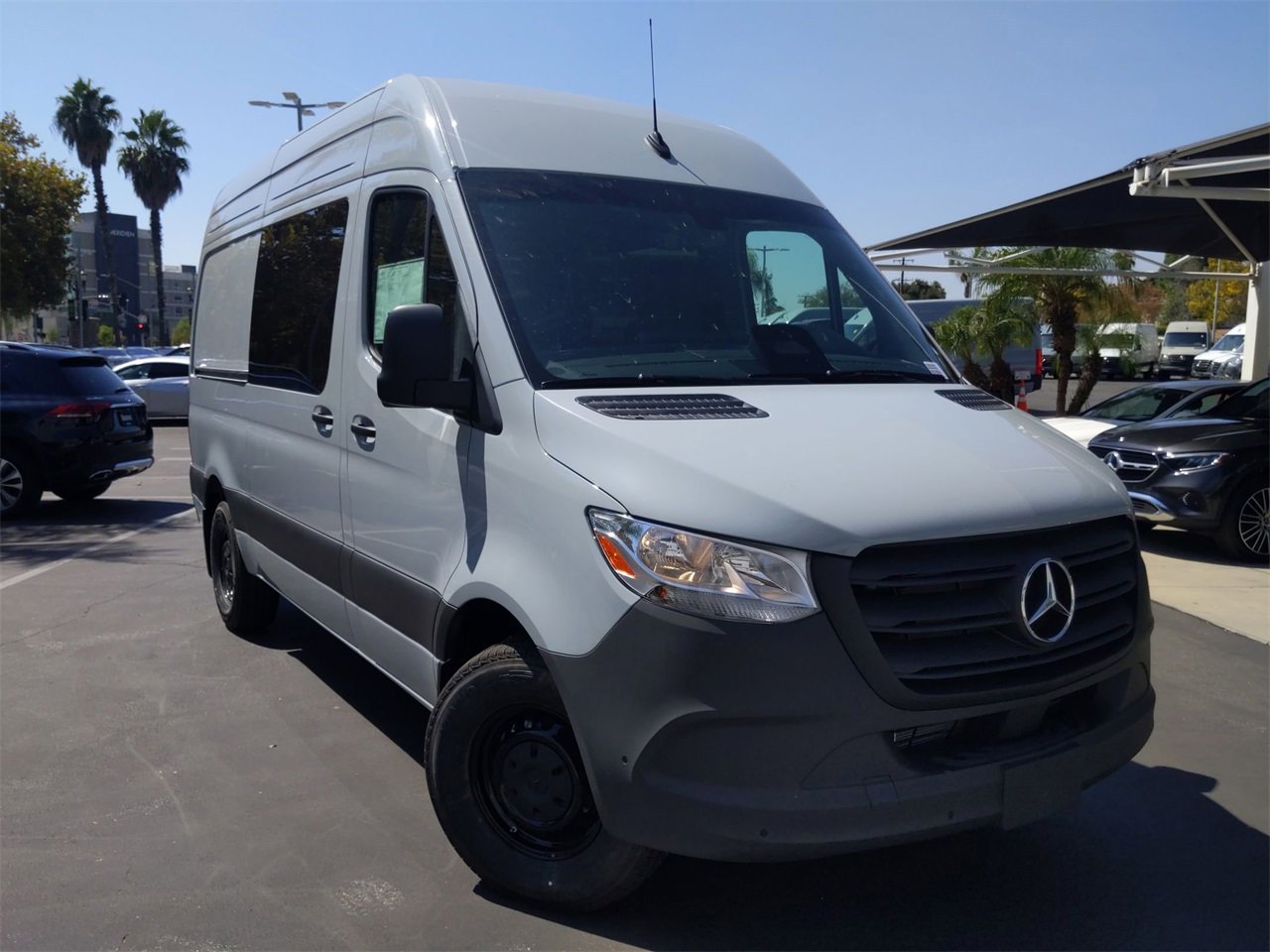 New 2025 Mercedes-Benz Sprinter 2500 image 1