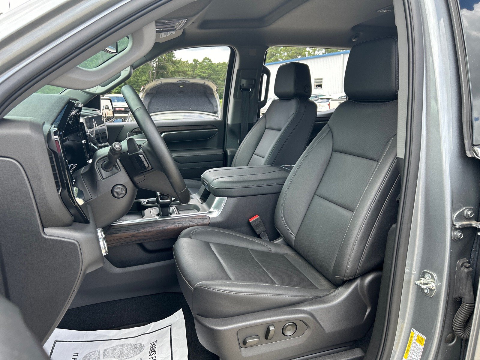 Used 2025 GMC Sierra 1500 SLT w/ SLT Premium Package AWD/4WD image 18