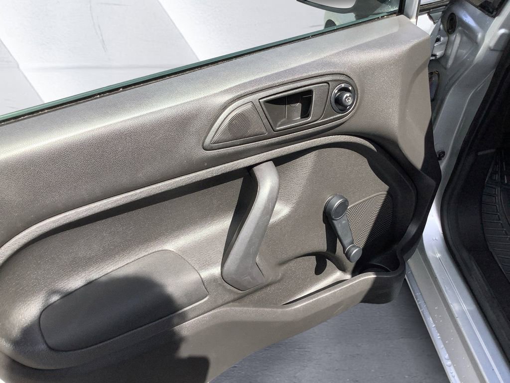 Used 2017 Ford Fiesta S image 12