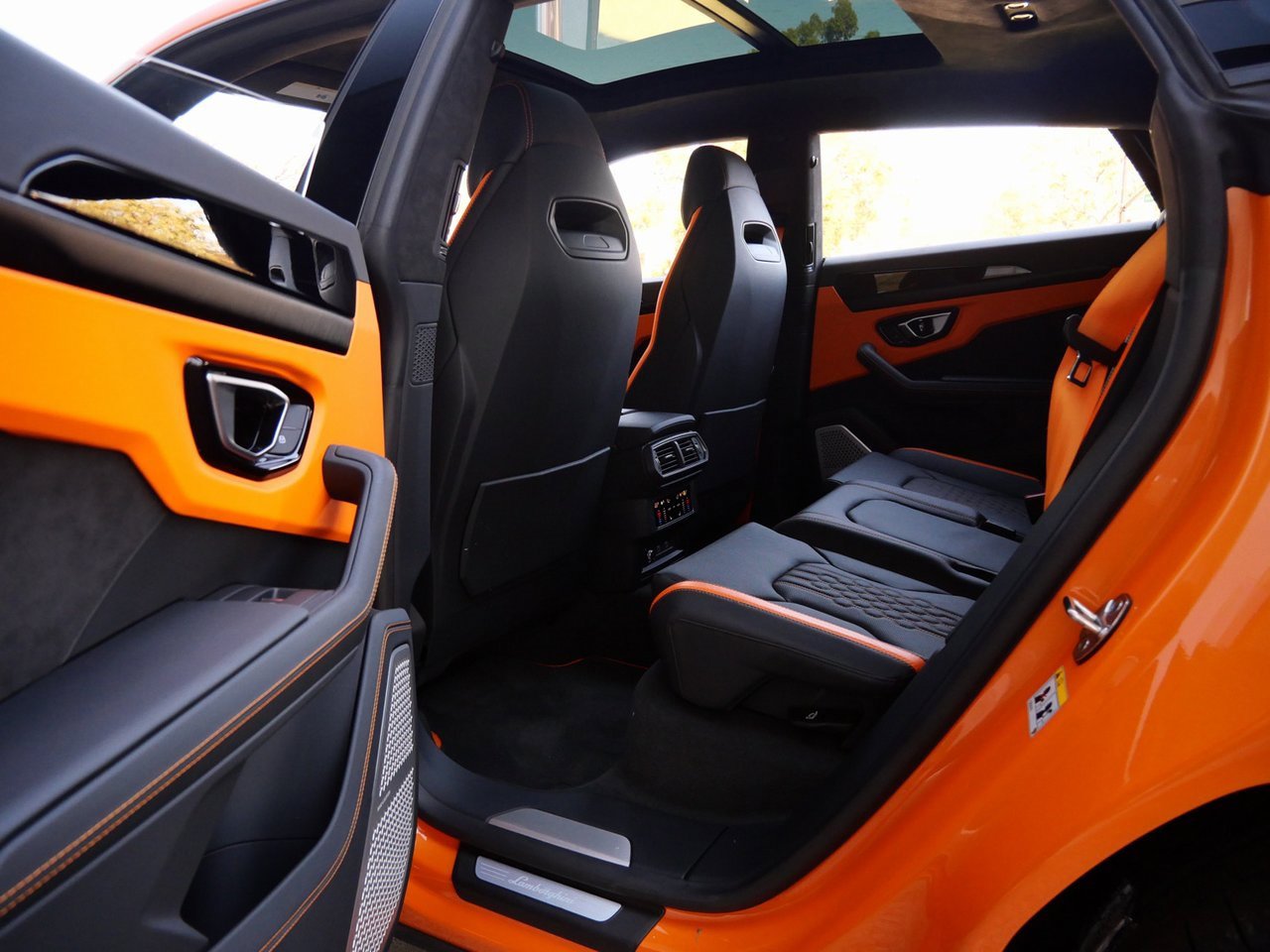 Used 2024 Lamborghini Urus S image 23