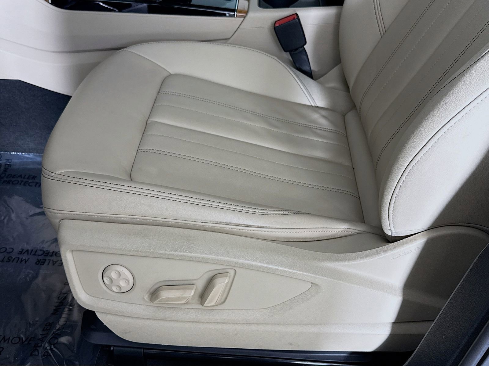 Used 2023 Audi Q5 2.0T Premium w/ Convenience Package image 19