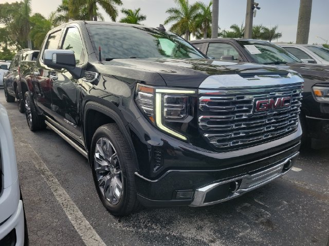 Used 2023 GMC Sierra 1500 Denali w/ Denali Reserve Package RWD image 2