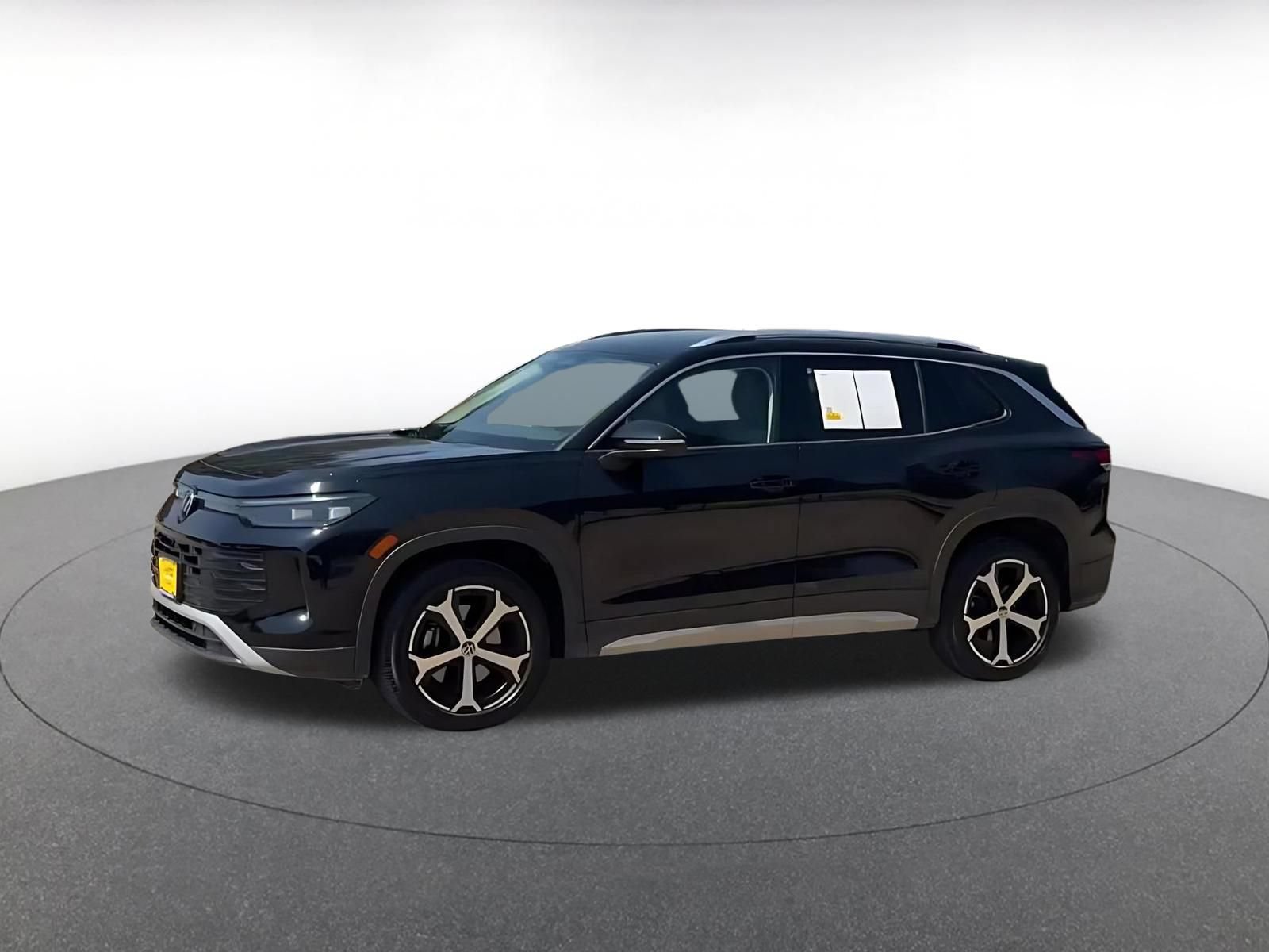 Used 2026 Volkswagen Tiguan SE AWD/4WD image 7
