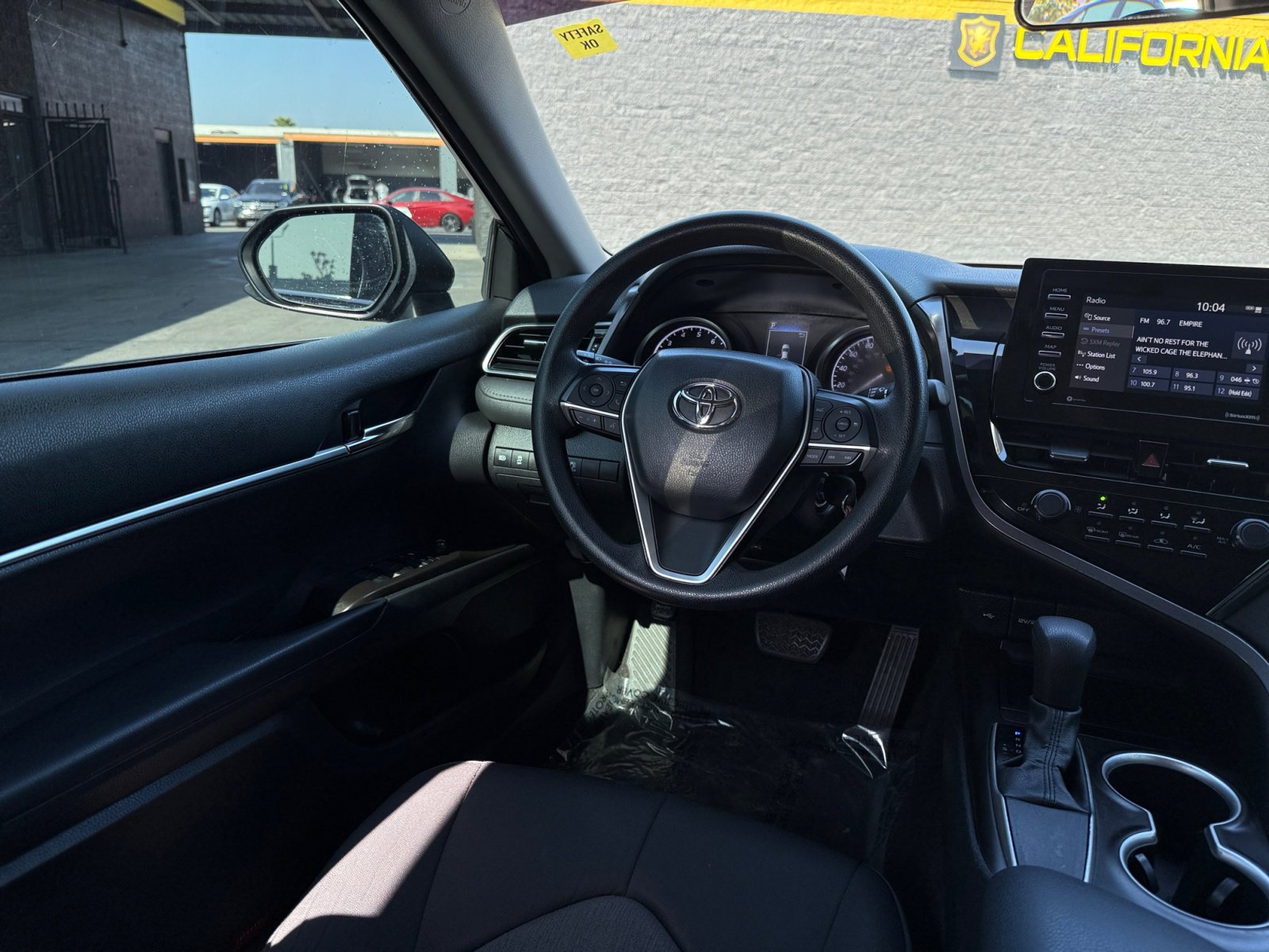 Used 2021 Toyota Camry LE image 22