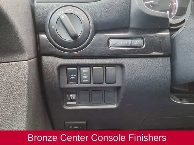 Used 2024 Nissan Titan SV w/ SV Bronze Edition Package image 26
