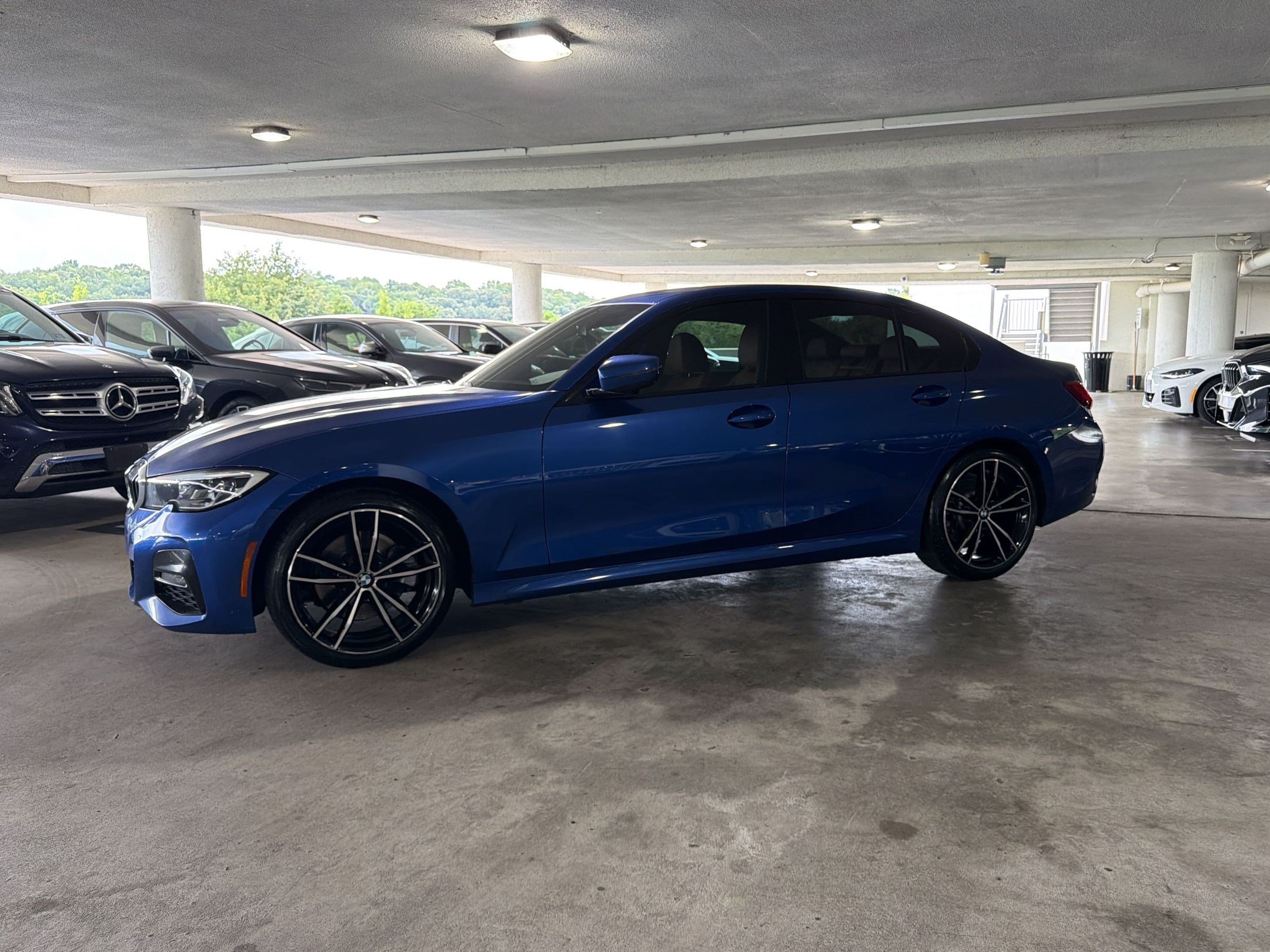 Used 2021 BMW 330i xDrive Sedan w/ Executive Package AWD/4WD image 12