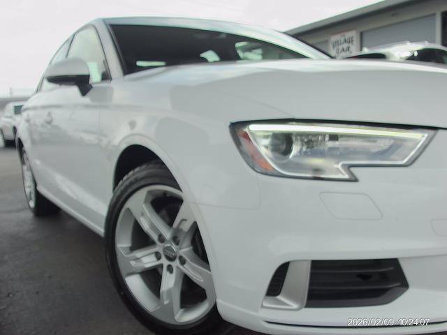 Used 2018 Audi A3 2.0T Premium image 19