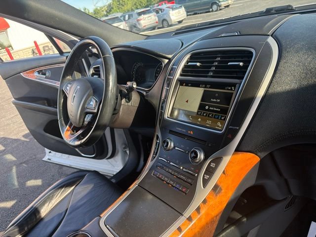 Used 2018 Lincoln MKX Reserve w/ Lincoln MKX Climate Package AWD/4WD image 22