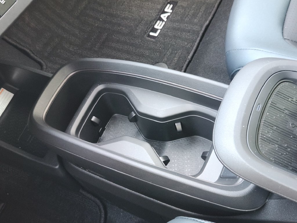 New 2026 Nissan Leaf SV+ w/ Floor Mat Package (SV+) FWD image 20