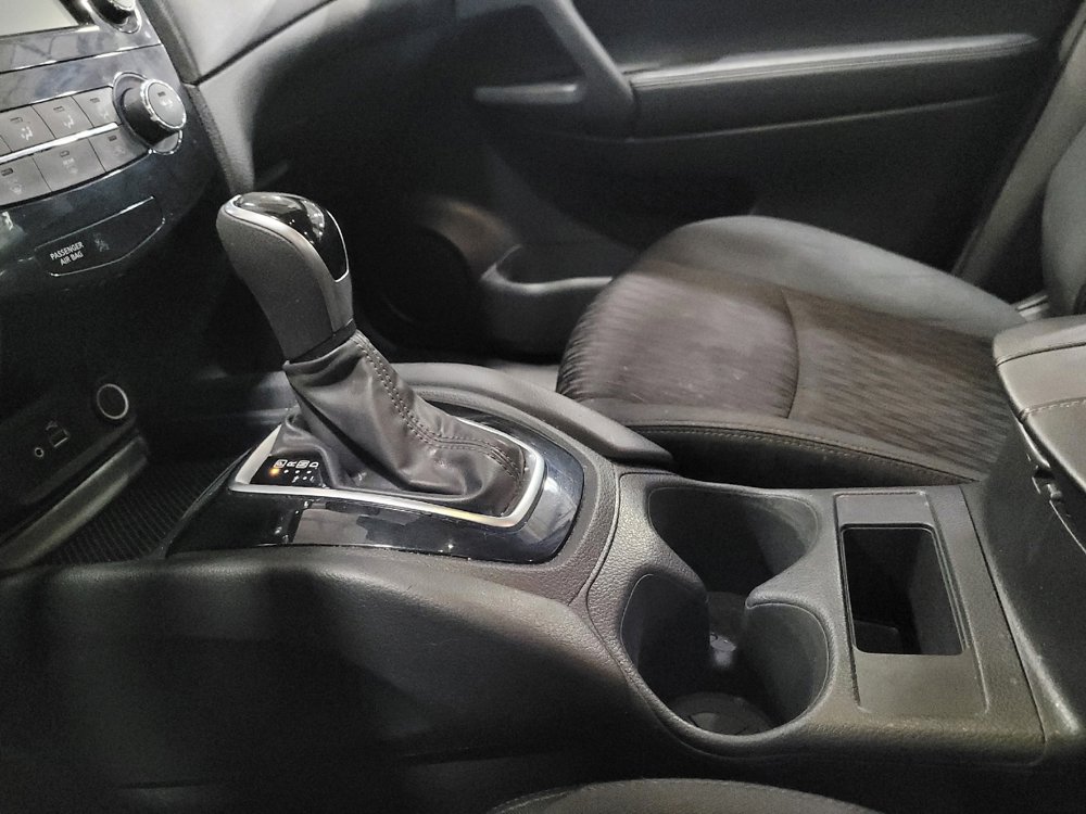 Used 2019 Nissan Rogue S AWD/4WD image 26