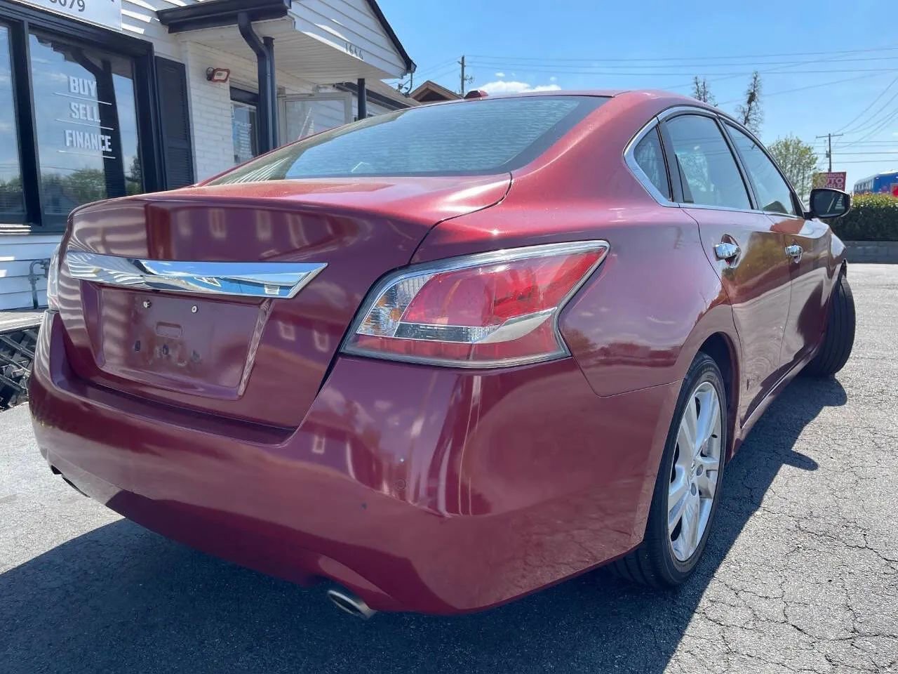 Used 2015 Nissan Altima 3.5 SL FWD image 9
