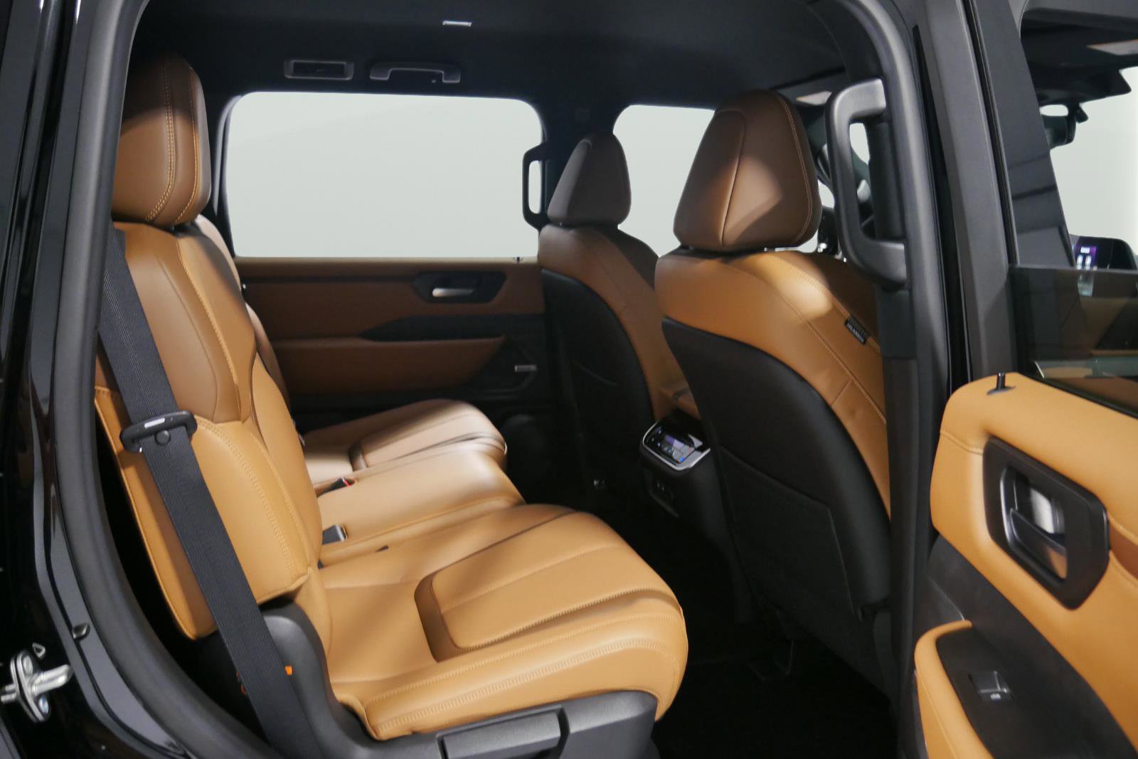 New 2026 Nissan Armada SL image 18