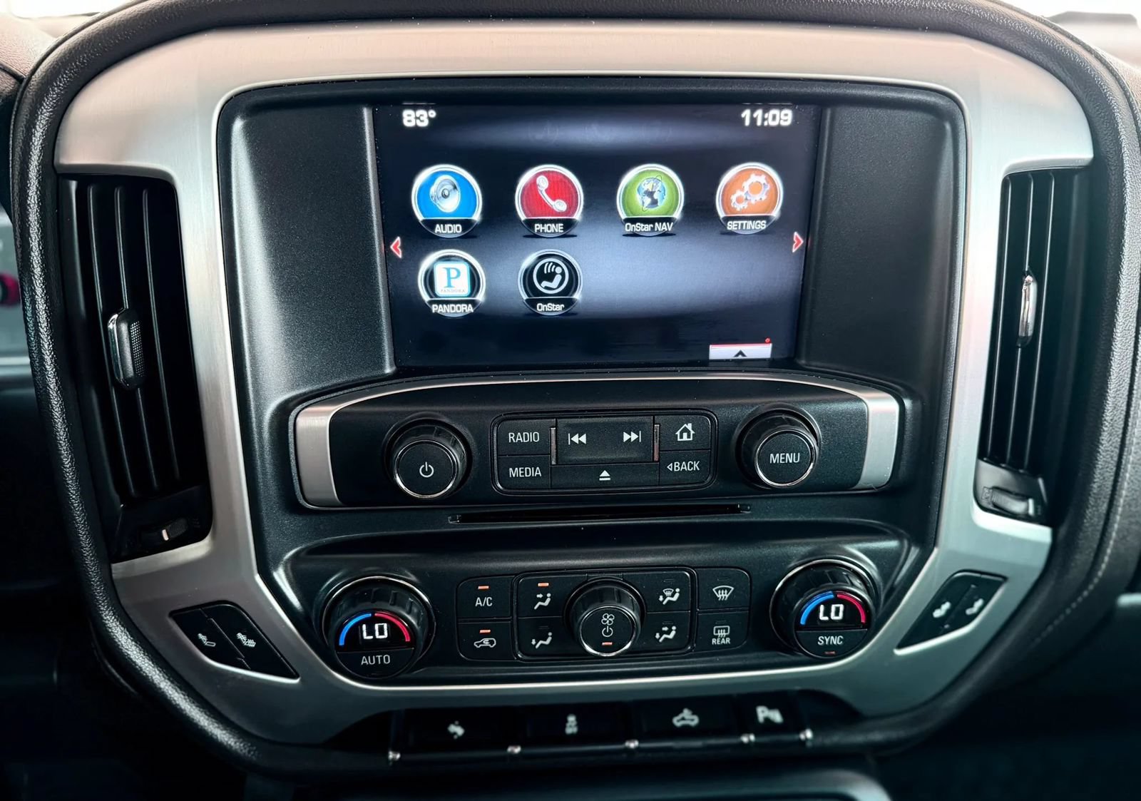 Used 2014 GMC Sierra 1500 SLE w/ SLE Value Package AWD/4WD image 12