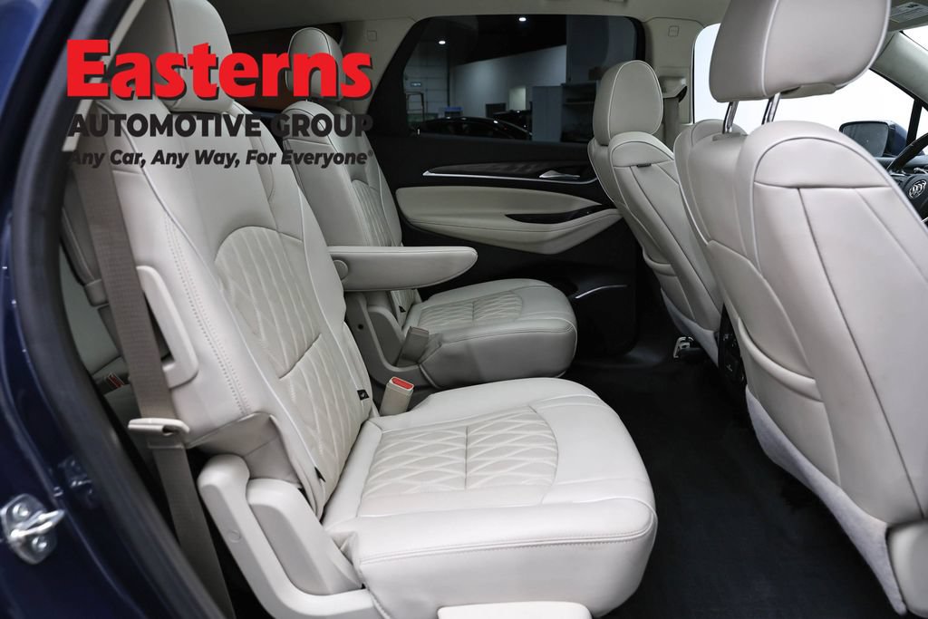 Used 2022 Buick Enclave Avenir w/ Avenir Technology Package AWD/4WD image 23