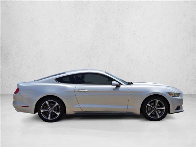 Used 2016 Ford Mustang Coupe w/ Equipment Group 051A RWD image 4