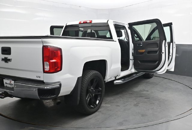 Used 2018 Chevrolet Silverado 1500 LTZ w/ Sport Package AWD/4WD image 46