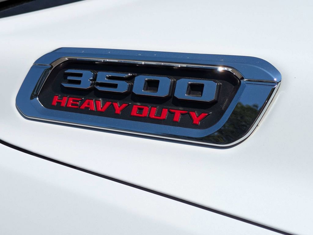 Used 2022 RAM 3500 Tradesman w/ Chrome Appearance Group image 11