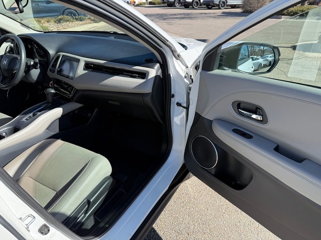 Used 2021 Honda HR-V EX-L image 17
