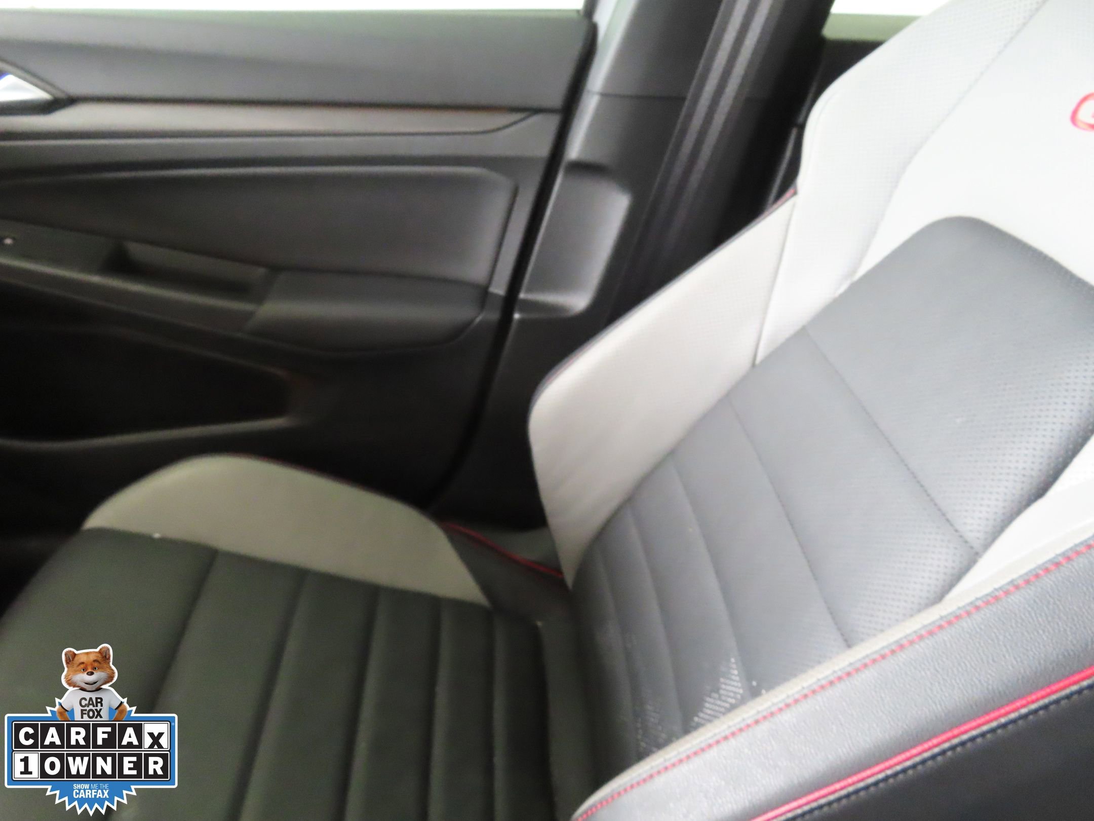 Used 2023 Volkswagen GTI Autobahn FWD image 21