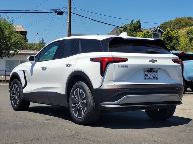 Used 2025 Chevrolet Blazer EV LT AWD/4WD image 8