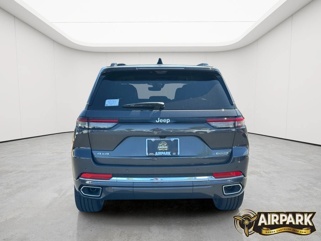 New 2025 Jeep Grand Cherokee Overland w/ Adv Protech Group III AWD/4WD image 4