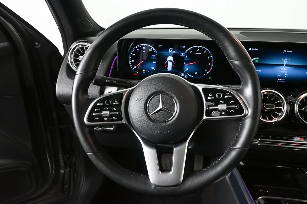 Used 2022 Mercedes-Benz GLB 250 4MATIC image 2