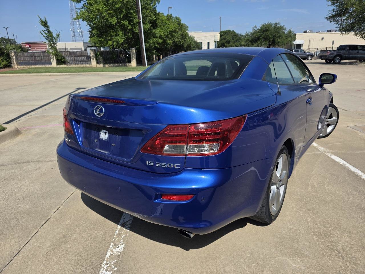 Used 2010 Lexus IS 250C RWD image 23